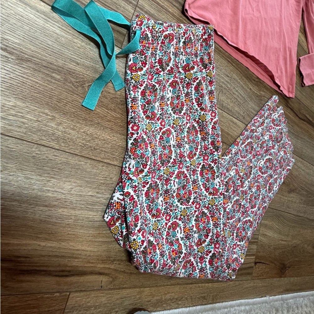Lands' End 2-piece knit Floral long sleeve pajama set - Picture 4 of 11